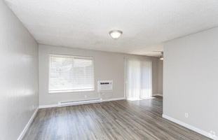 featured image of 1334 N Liberty St
