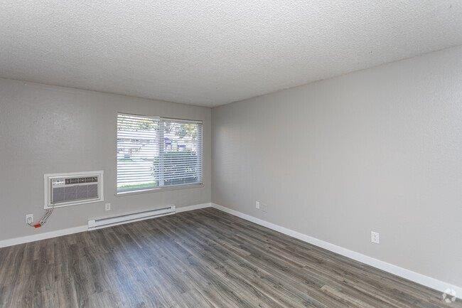 1334 N Liberty St - Photo 3 of 16