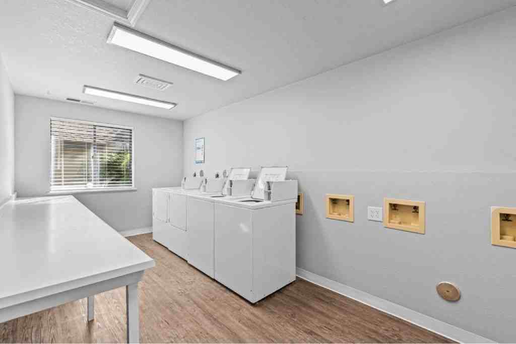 3781 S Gekeler Ln - Photo 5 of 23