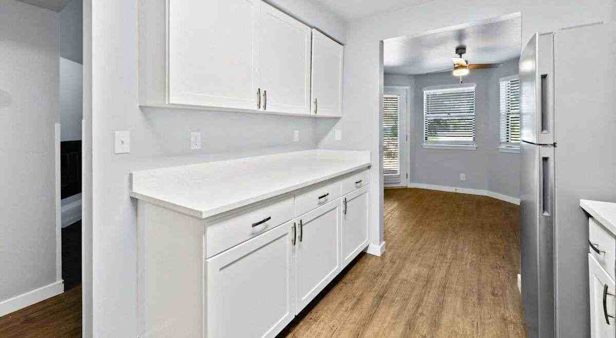 3781 S Gekeler Ln - Photo 3 of 23