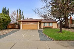 featured image of 2695 Lyon Cir #1