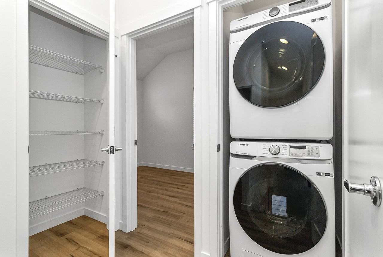 1040B S Donovan St #1 - Photo 5 of 38