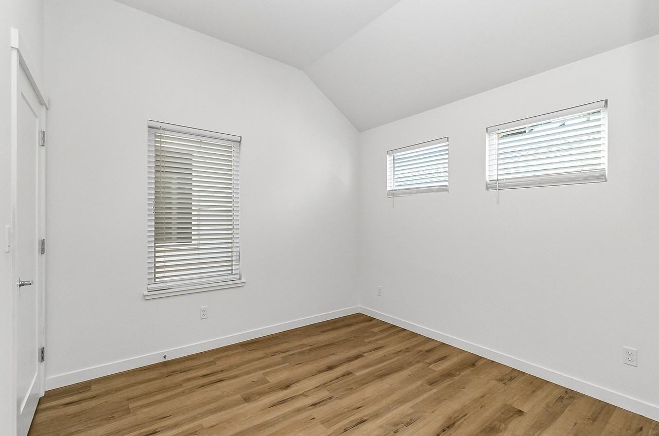 1040B S Donovan St #1 - Photo 7 of 38