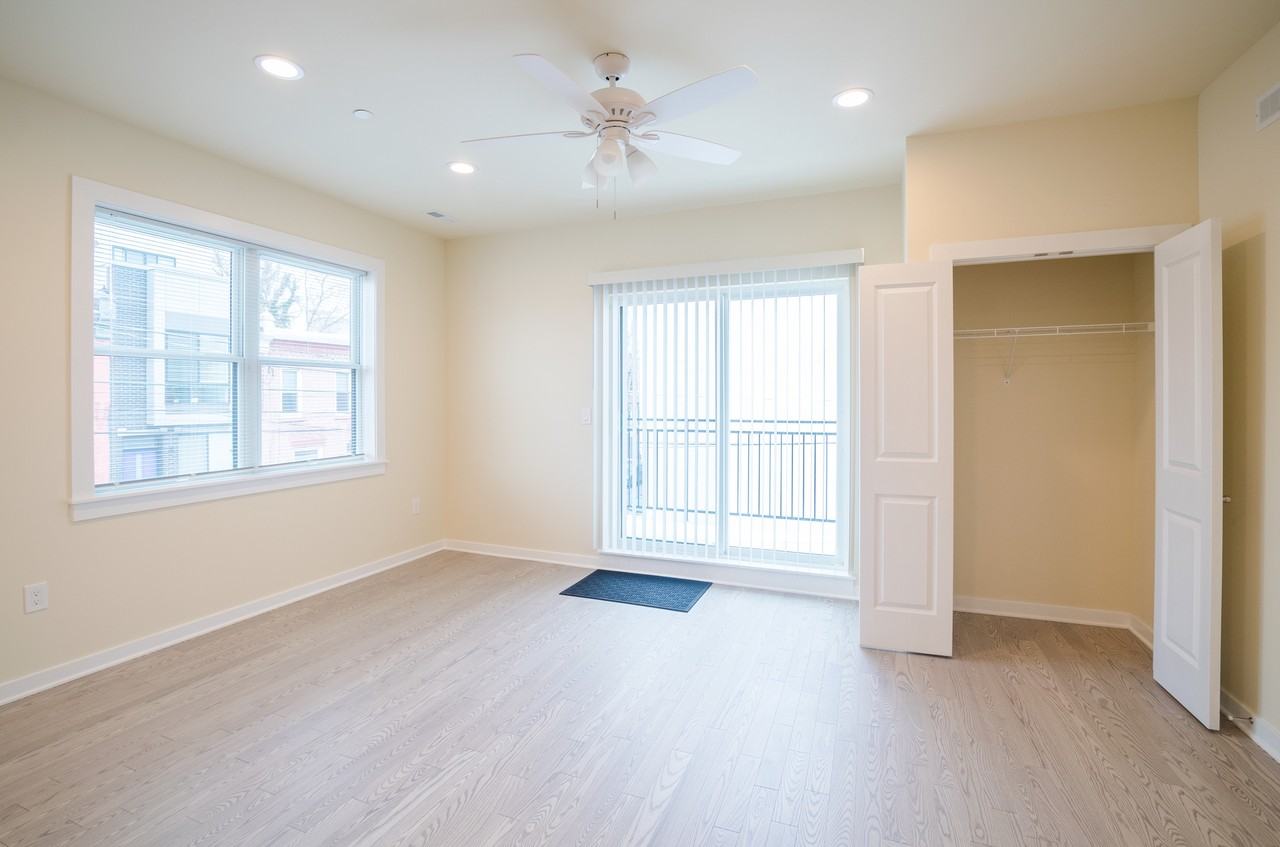 2063 Dickinson St #2 - Photo 6 of 23