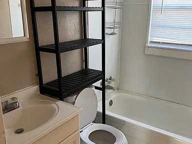 420 Mayfair Way #1 - Photo 3 of 6