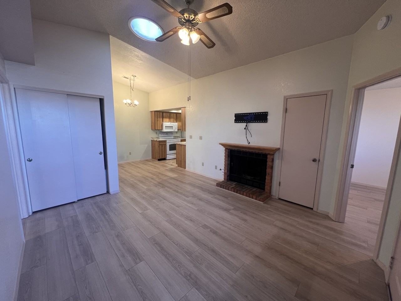 3099 Peaks View Ln Unit 4c #4C - Photo 5 of 23