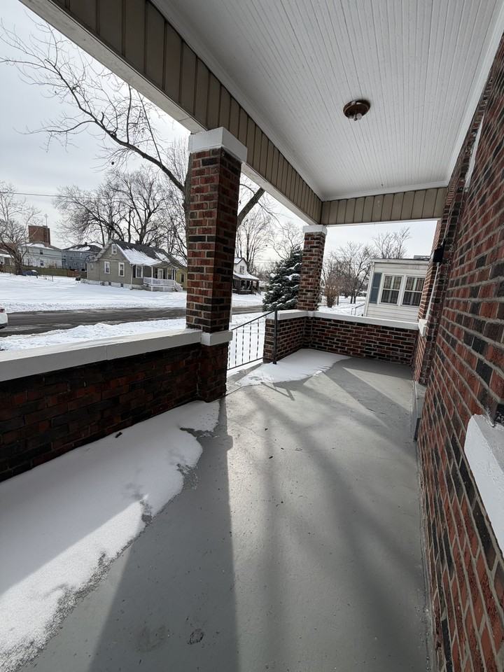 2613 Iowa St #1 - Photo 2 of 15