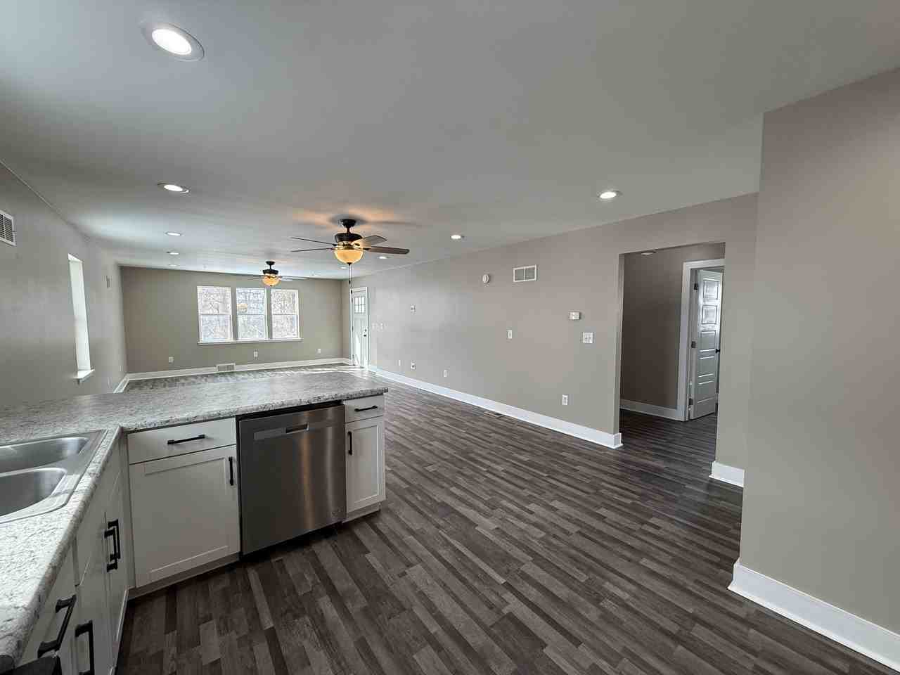 601 Leonard St #1 - Photo 3 of 11