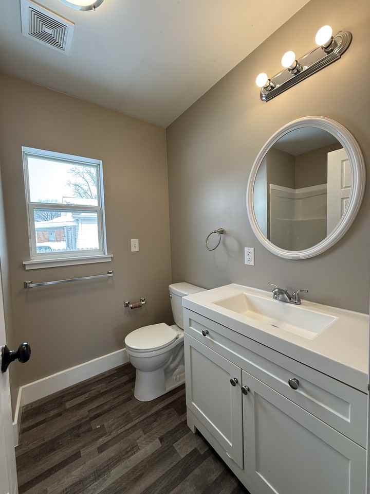 601 Leonard St #1 - Photo 6 of 11