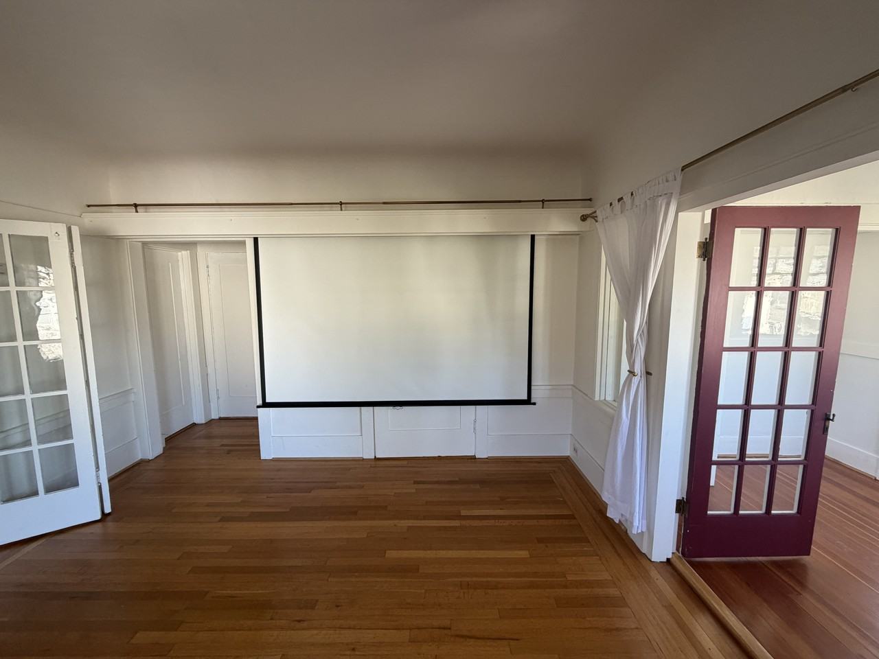 2912 Claremont Ave - Photo 5 of 13