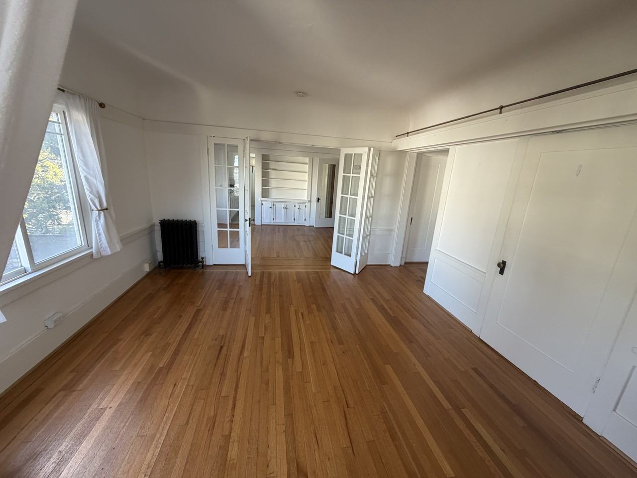 2912 Claremont Ave - Photo 6 of 13