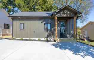 featured image of 1905B Highland Ave #1