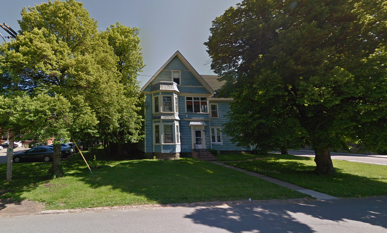 279 Fitzroy St #5 - Photo 3 of 3