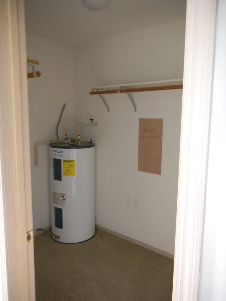 3966 Byron Ave #1-102 - Photo 7 of 11