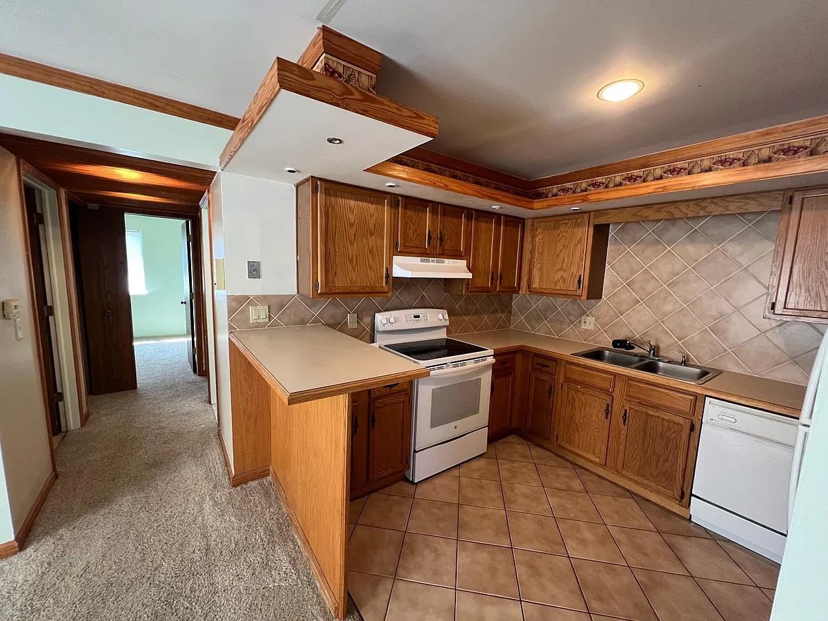 4652 E 10 Mile Rd #4 - Photo 6 of 14