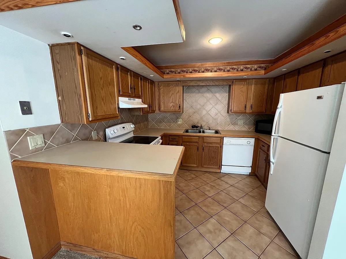 4652 E 10 Mile Rd #4 - Photo 7 of 14