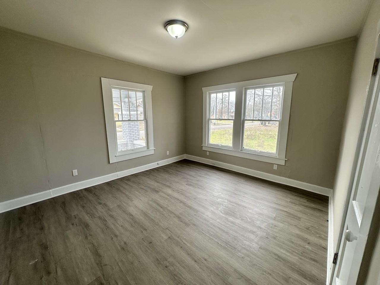 1728 Princeton Ave Sw #1 - Photo 4 of 7