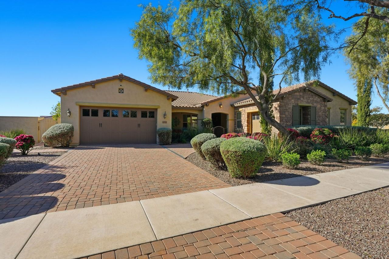 4908 S Figueroa Ln #1 - Photo 5 of 50