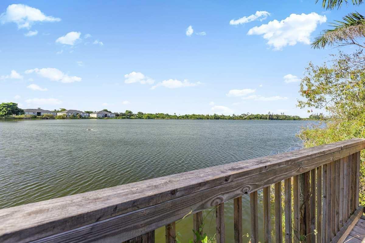 10770 Clear Lake Loop