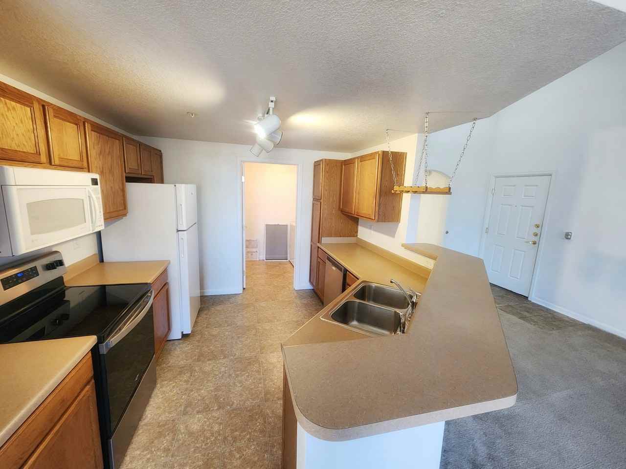 5755 N Genoa Way #208 - Photo 6 of 17