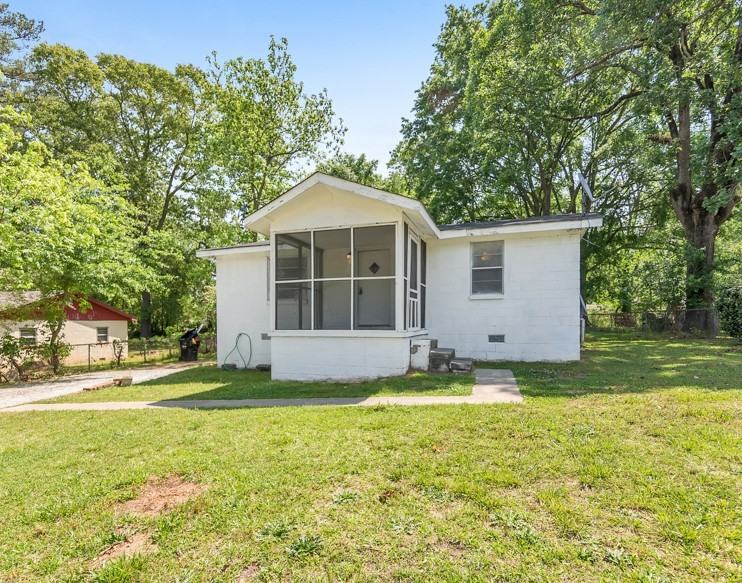 322 Hillcrest St #1 - Photo 3 of 46