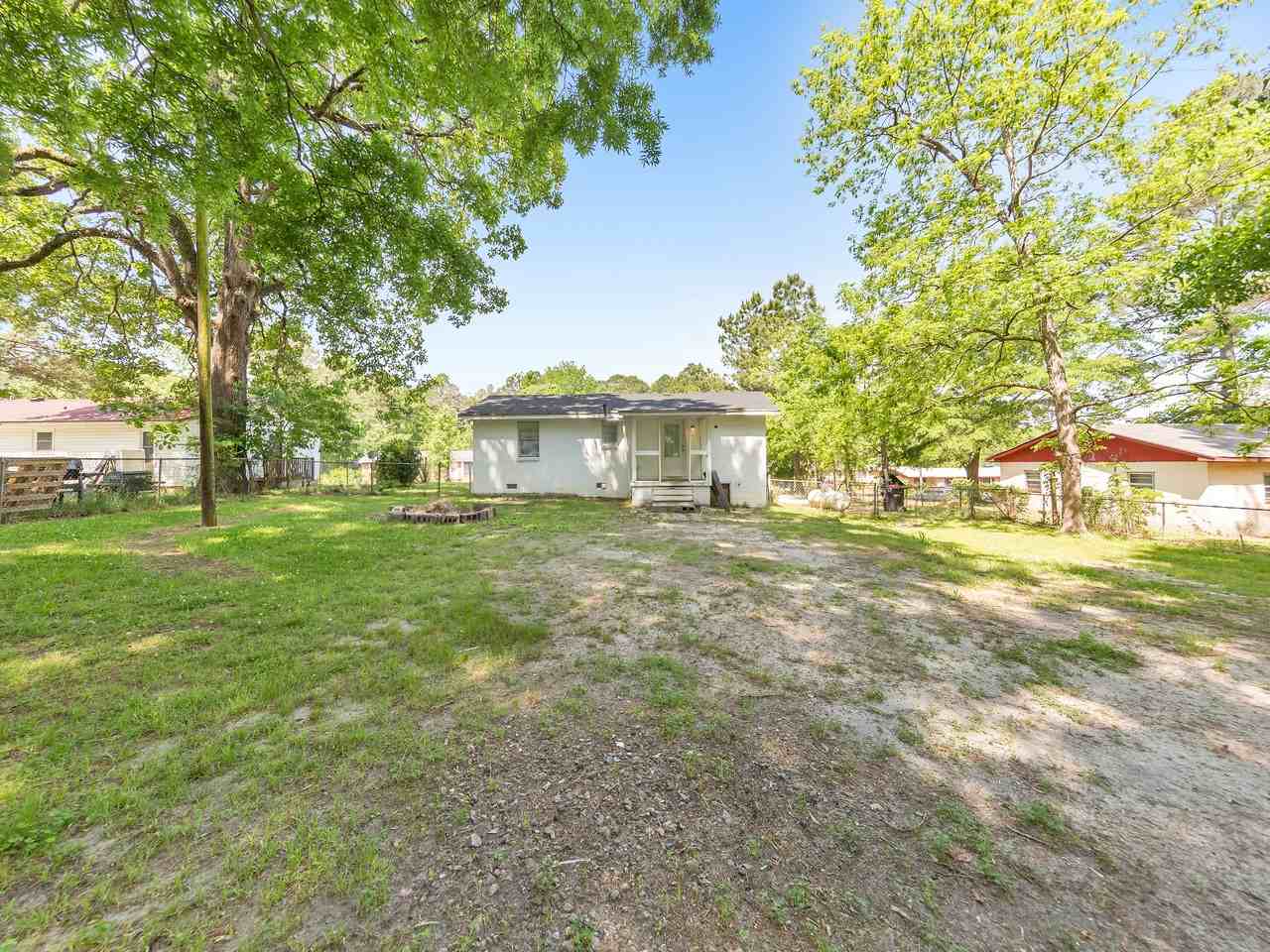 322 Hillcrest St #1 - Photo 4 of 46