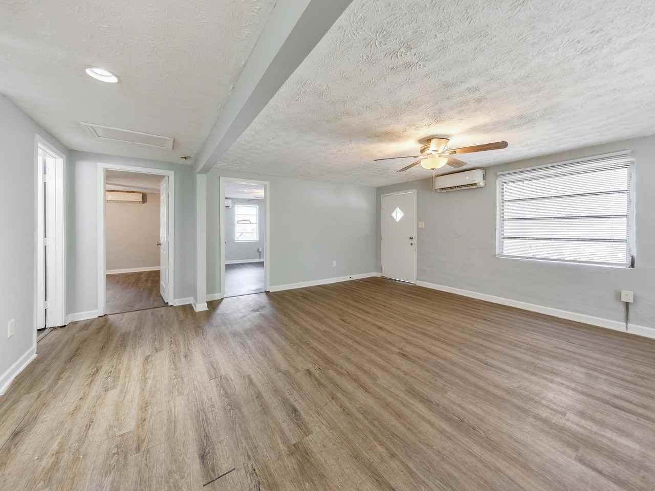 322 Hillcrest St #1 - Photo 7 of 46