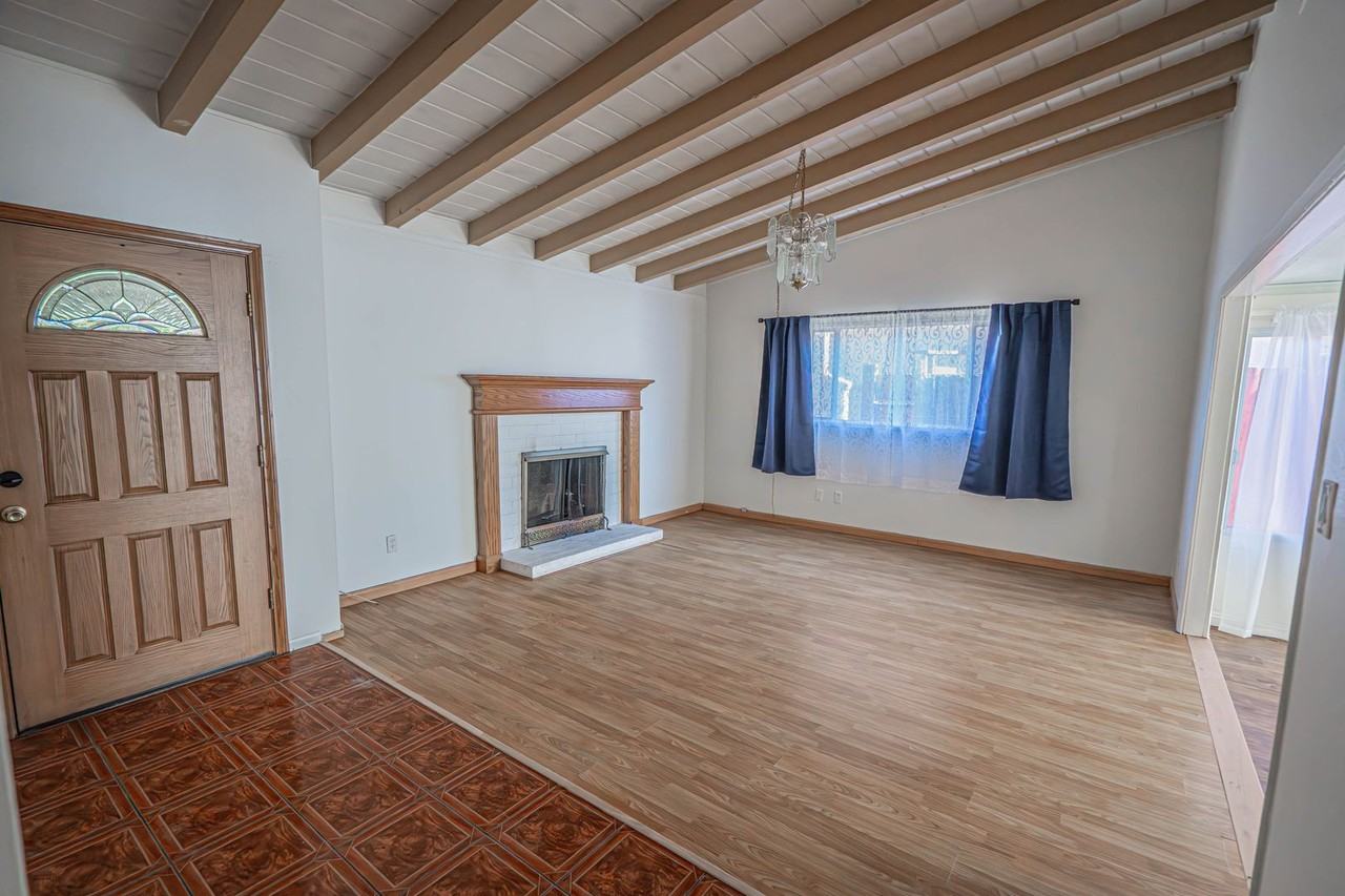 14848 Strathern St - Photo 2 of 22