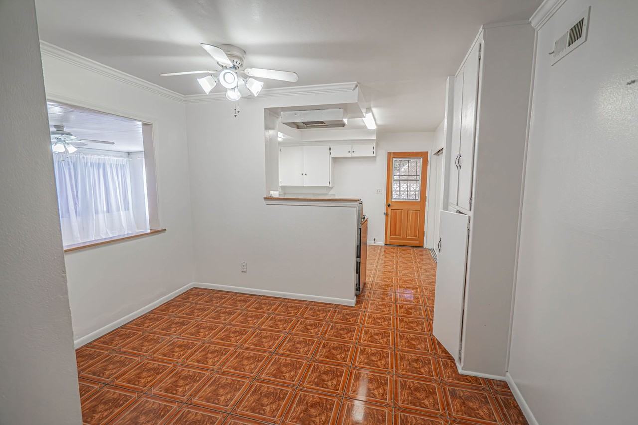 14848 Strathern St - Photo 4 of 22