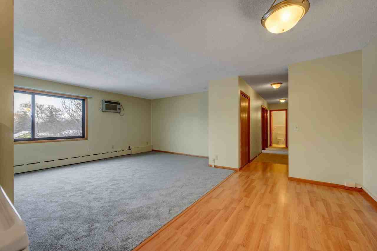 4320 36 1/2 St - Photo 7 of 17