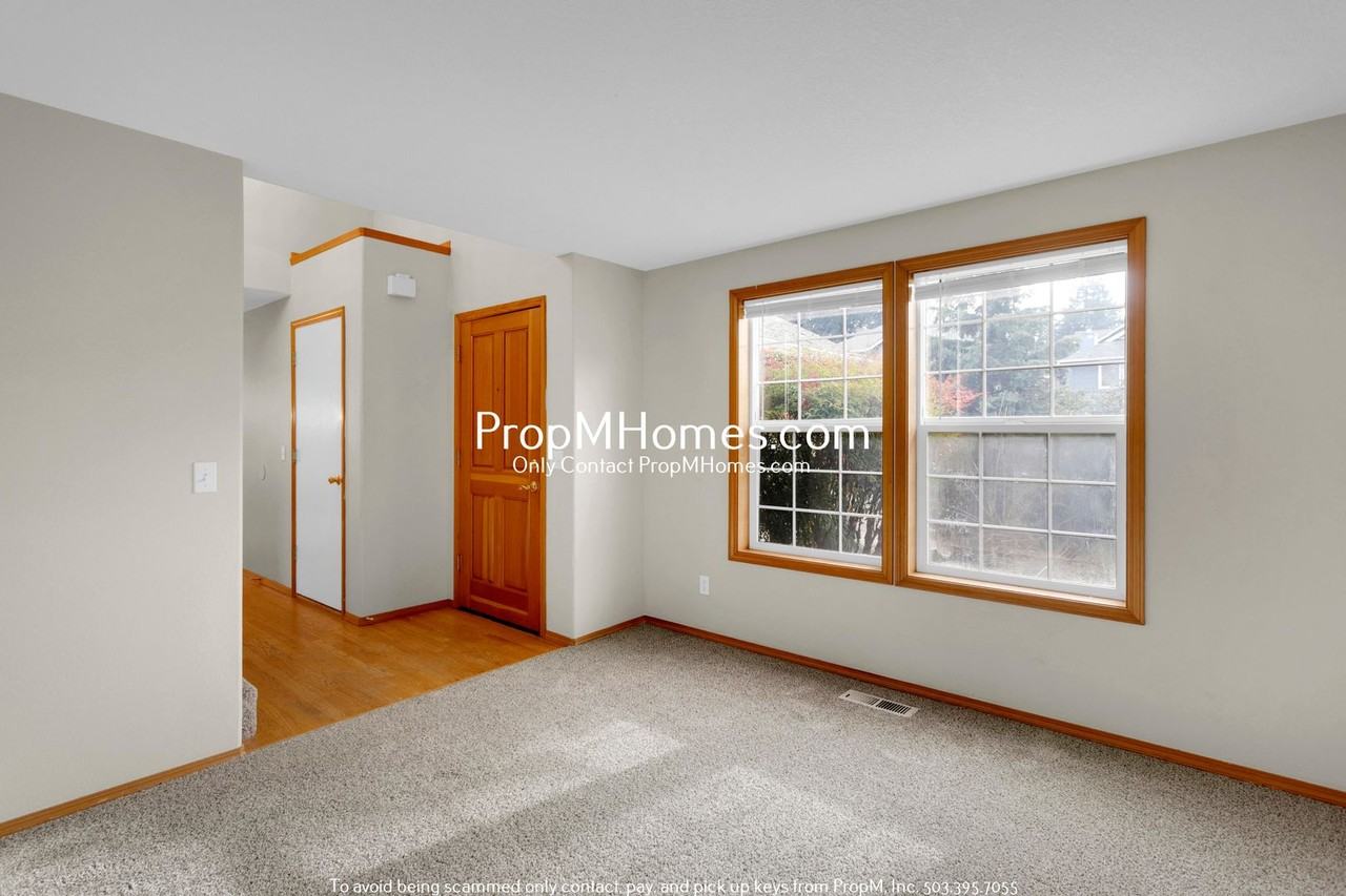 9445 Sw Iowa Dr - Photo 3 of 27