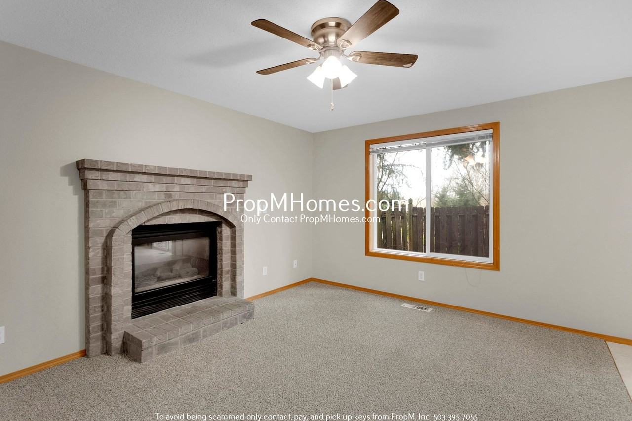 9445 Sw Iowa Dr - Photo 5 of 27