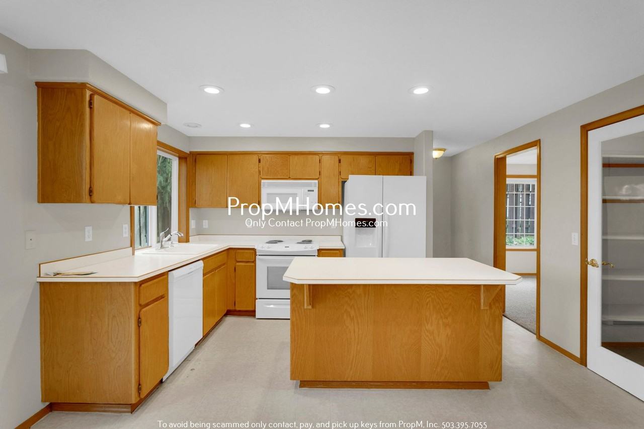 9445 Sw Iowa Dr - Photo 7 of 27