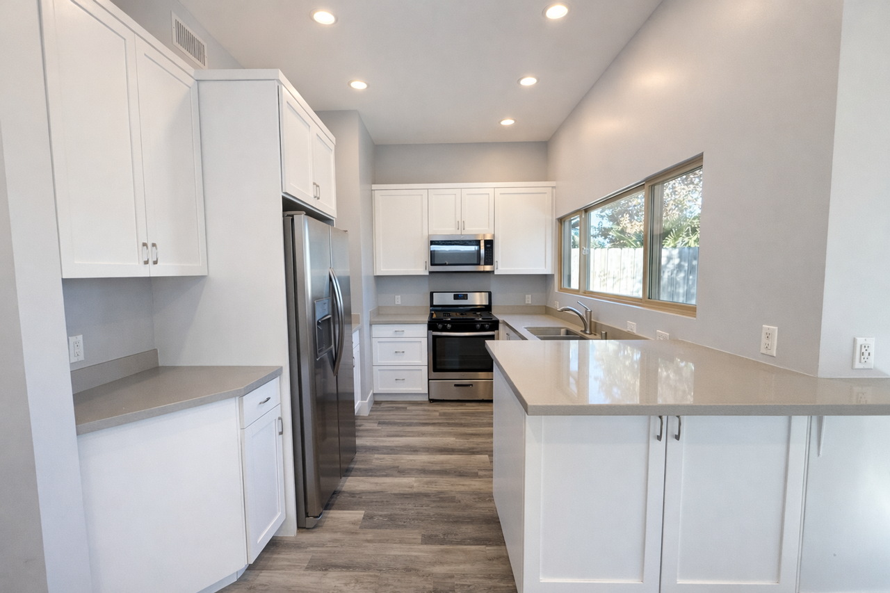 5438 Adams Ave - Photo 7 of 15