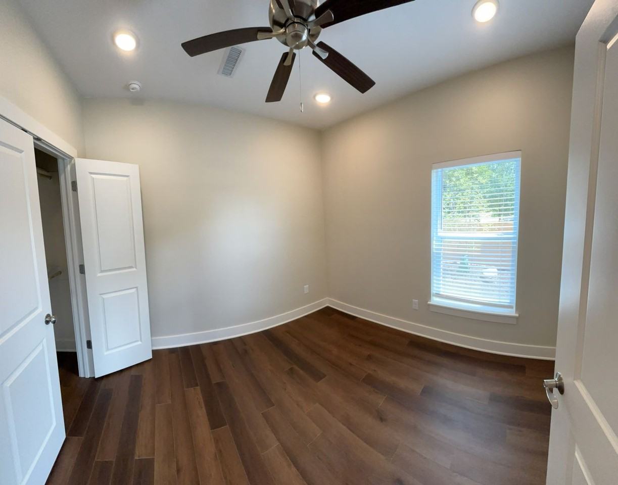 Lofts at Cherry Hill East Apartments - Photo 5 of 9