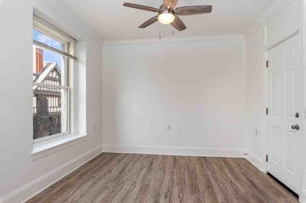 605 N Front St - Photo 6 of 20