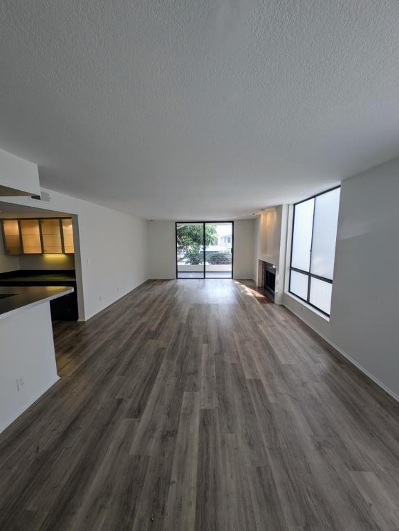 1312 S Saltair Ave - Photo 2 of 27