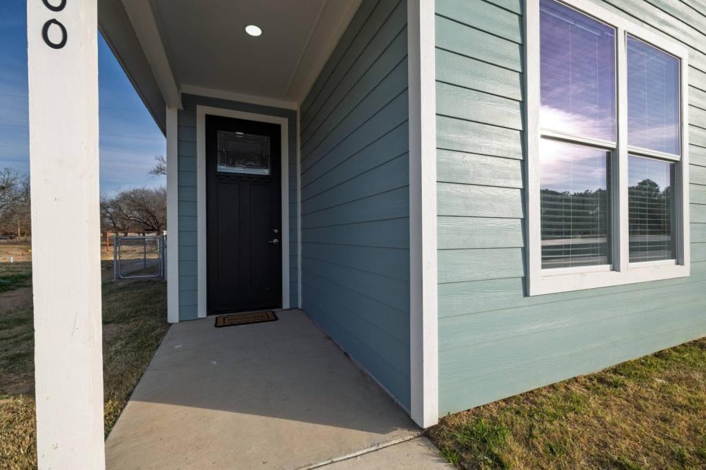 12308 Liberty School Rd - Photo 4 of 40