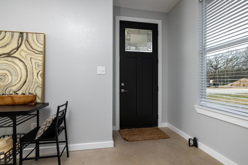 12308 Liberty School Rd - Photo 7 of 40