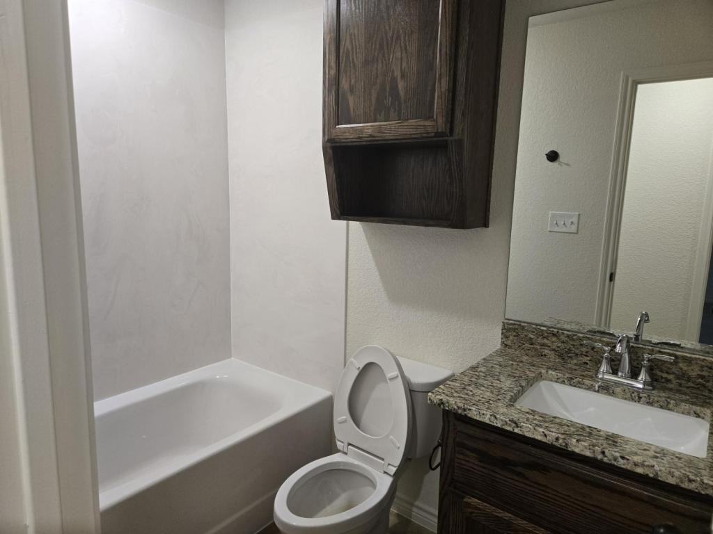 209 Stillhouse Rd - Photo 2 of 11