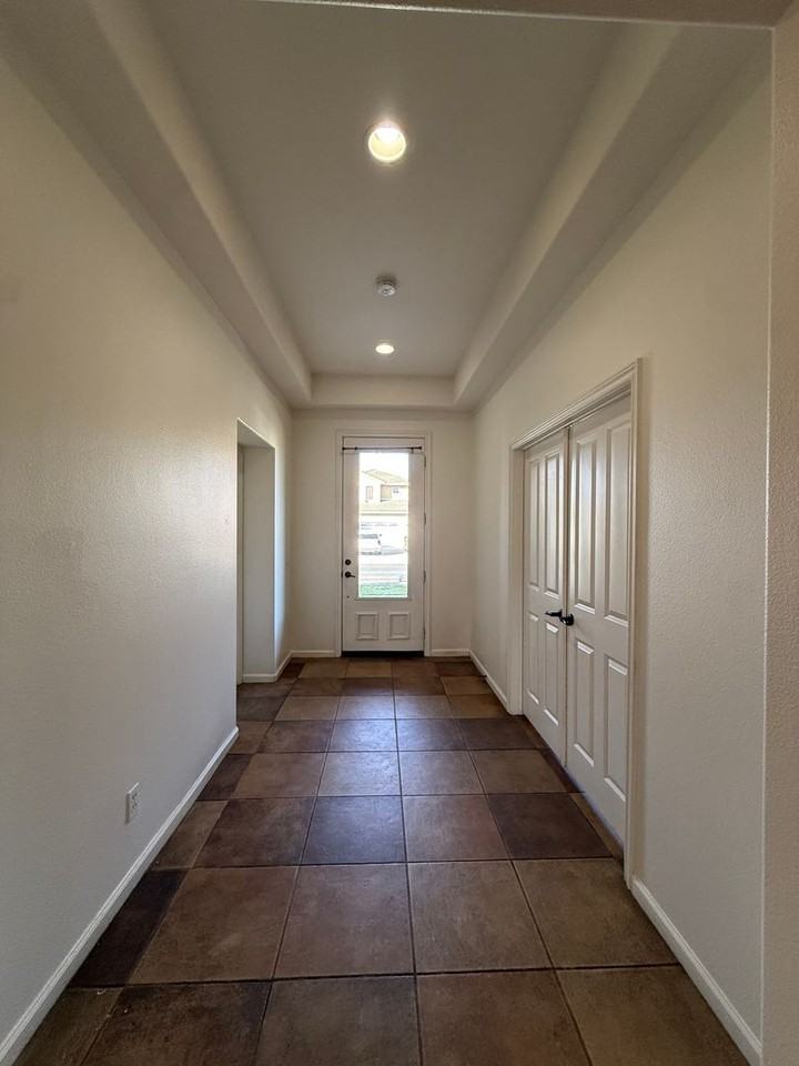 2516 Logan Dr - Photo 5 of 50