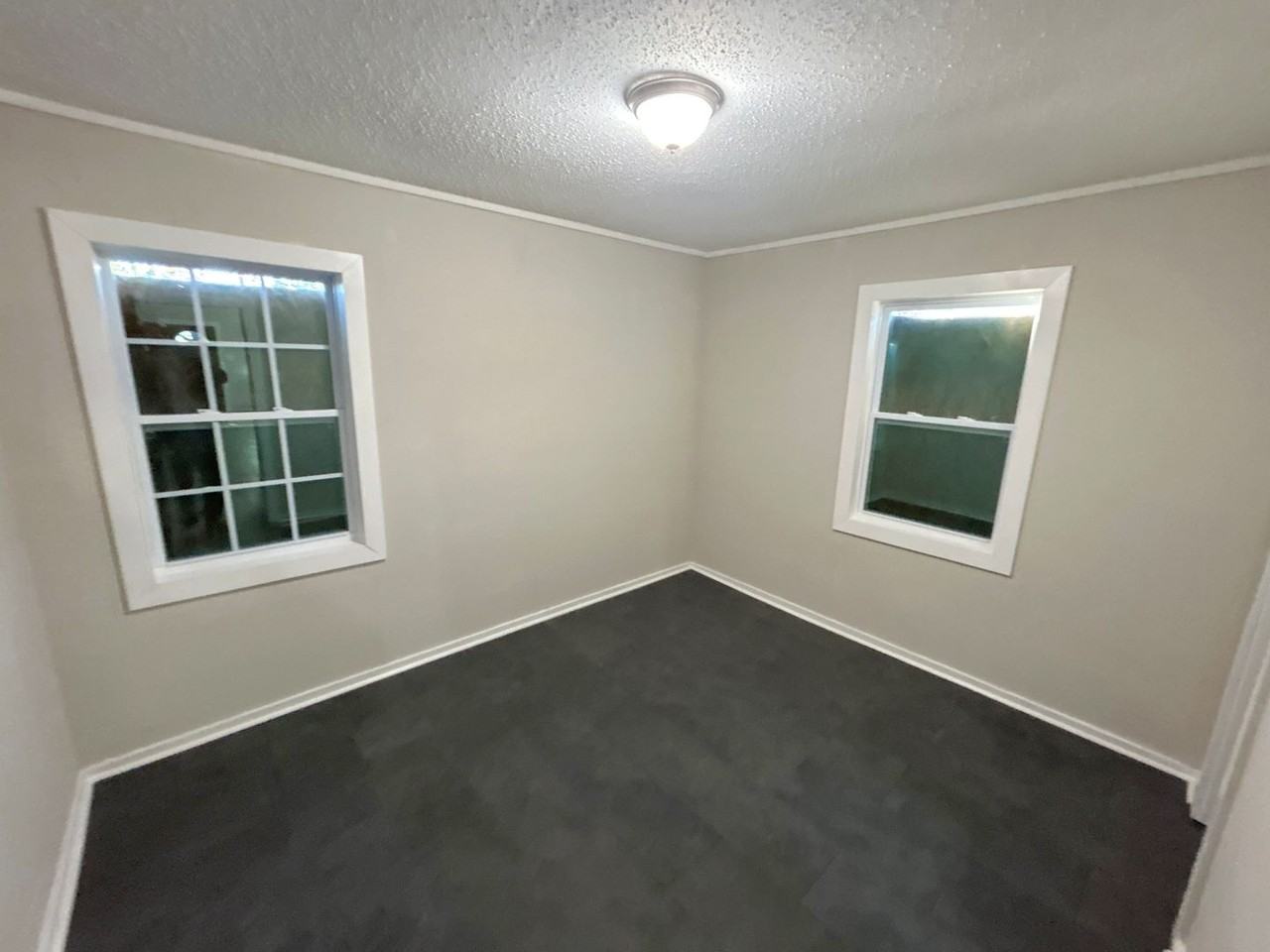 2971 Forest Ave - Photo 3 of 11