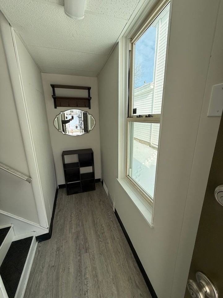 1944 Elm Ave - Photo 2 of 36