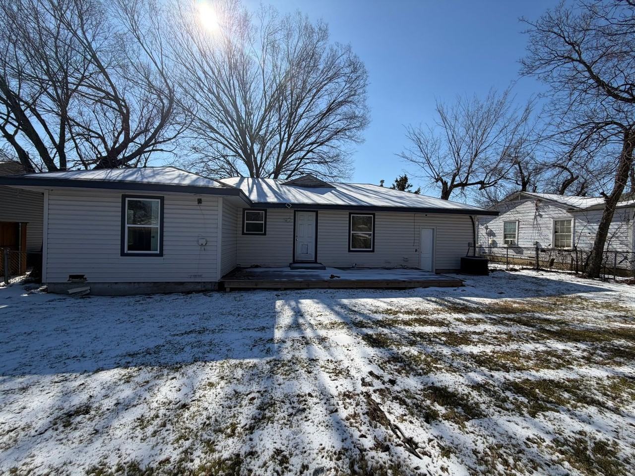 1117 Ryan Ave - Photo 3 of 13