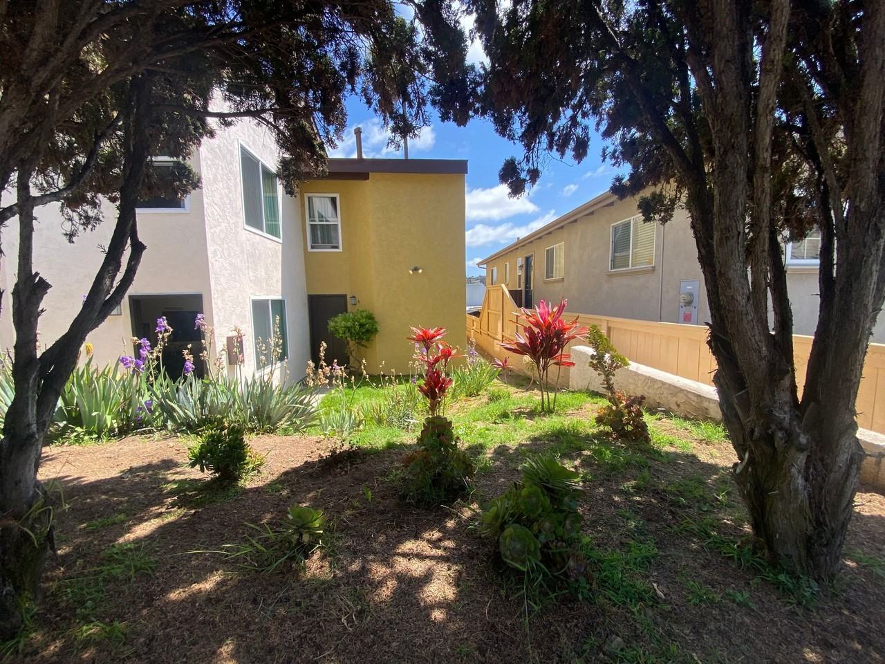 Al's 6 Plex - Photo 4 of 7