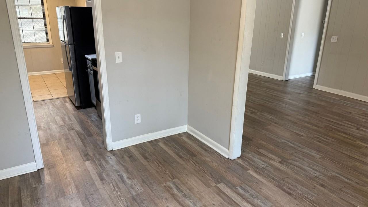 627 Mcdowell Rd - Photo 4 of 19