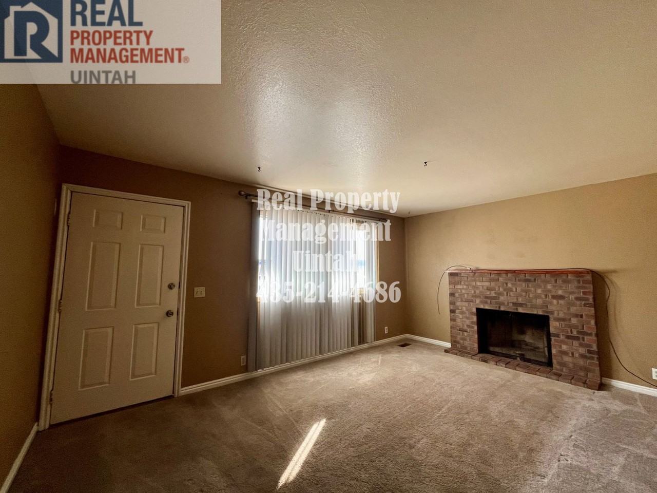 1608 S 1000 W - Photo 4 of 27