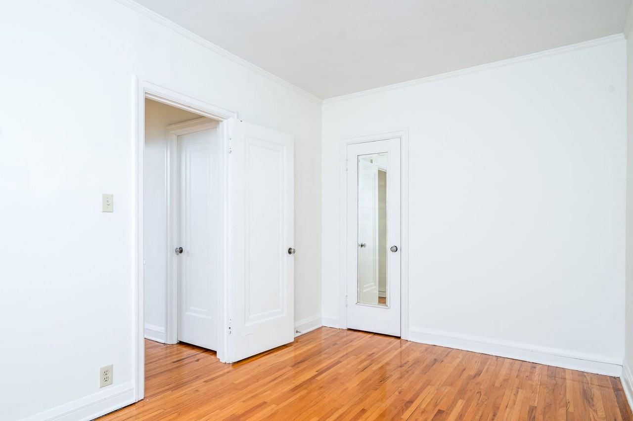 2600 Pleasant Ave S - Photo 5 of 23