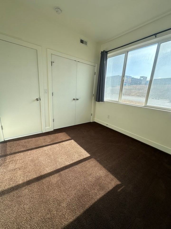 1039 W Rooftop Dr - Photo 3 of 50