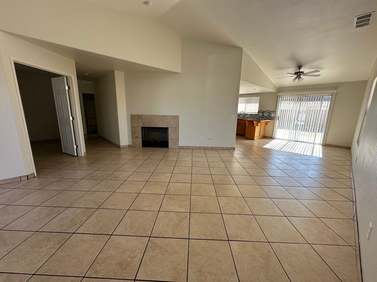 58333 Navajo Trl - Photo 3 of 21